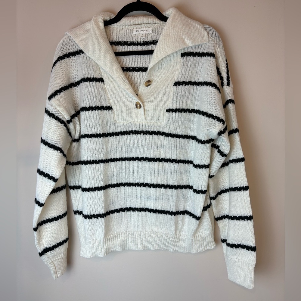 Stitch Fix Blu Pepper Collared Cropped Polo Sweater White Black Stripe Large